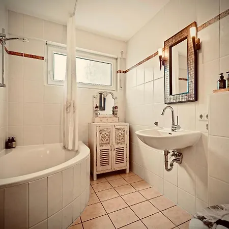 Apartment Louise 50 M Zum Kressbronn am Bodensee