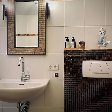 Louise 50 M Zum شقة كريسبرون ام بوندنس